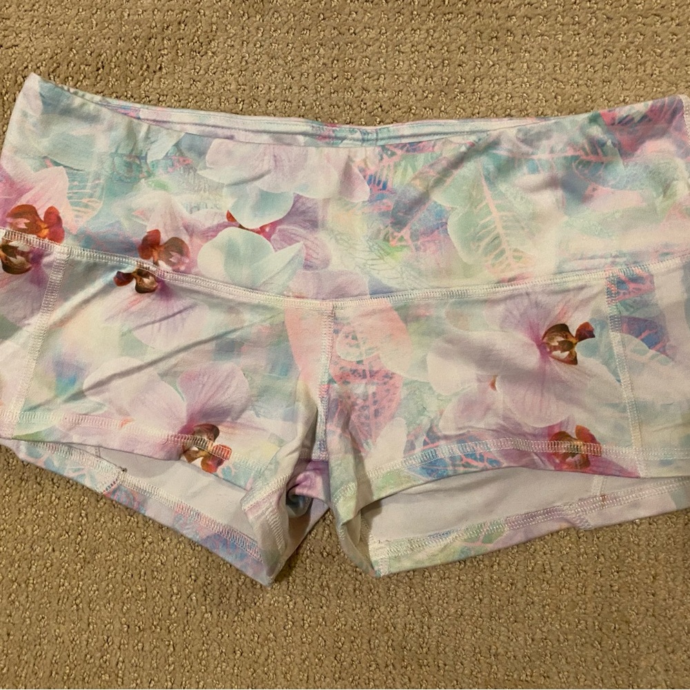 Fleo Pastel Floral LRC Shorts